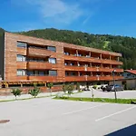 ホテル Aktivhotel Tuxerhof ツェル・アム・ツィラー