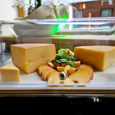 أكتيفهوتيل توكسيرهوف زيل أم زيلر