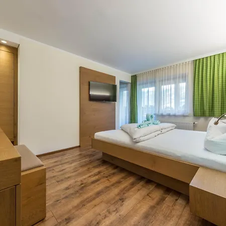 Hotell Aktivhotel Tuxerhof