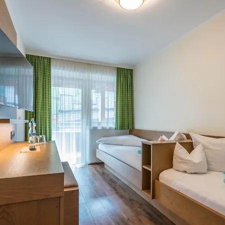 Aktivhotel Tuxerhof 3*