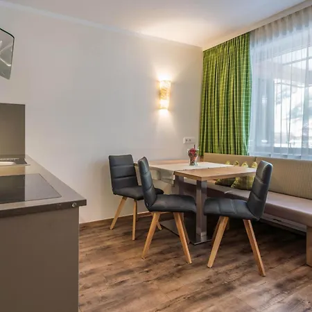 Aktivhotel Tuxerhof Hotell