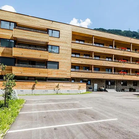 Aktivhotel Tuxerhof 3* Цель-ам-Циллер