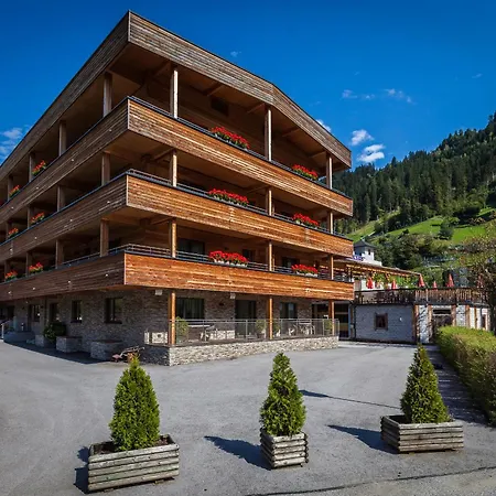 Aktivhotel Tuxerhof 젤암질러