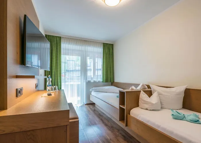 Aktivhotel Tuxerhof 3*