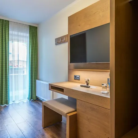 Aktivhotel Tuxerhof 호텔 젤암질러