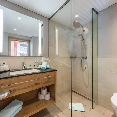 Aktivhotel Tuxerhof 젤암질러