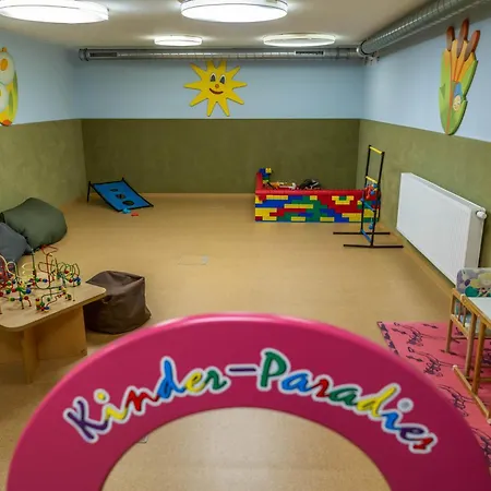 Aktivhotel Tuxerhof 젤암질러