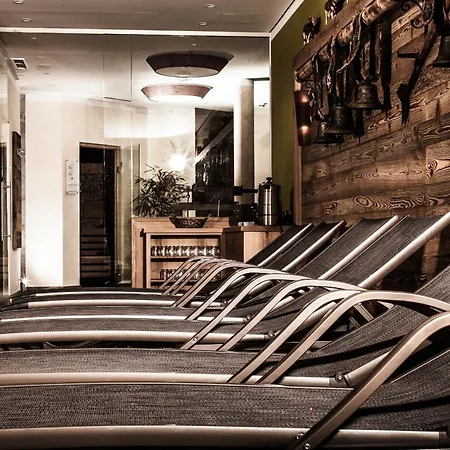 Aktivhotel Tuxerhof מלון 3*